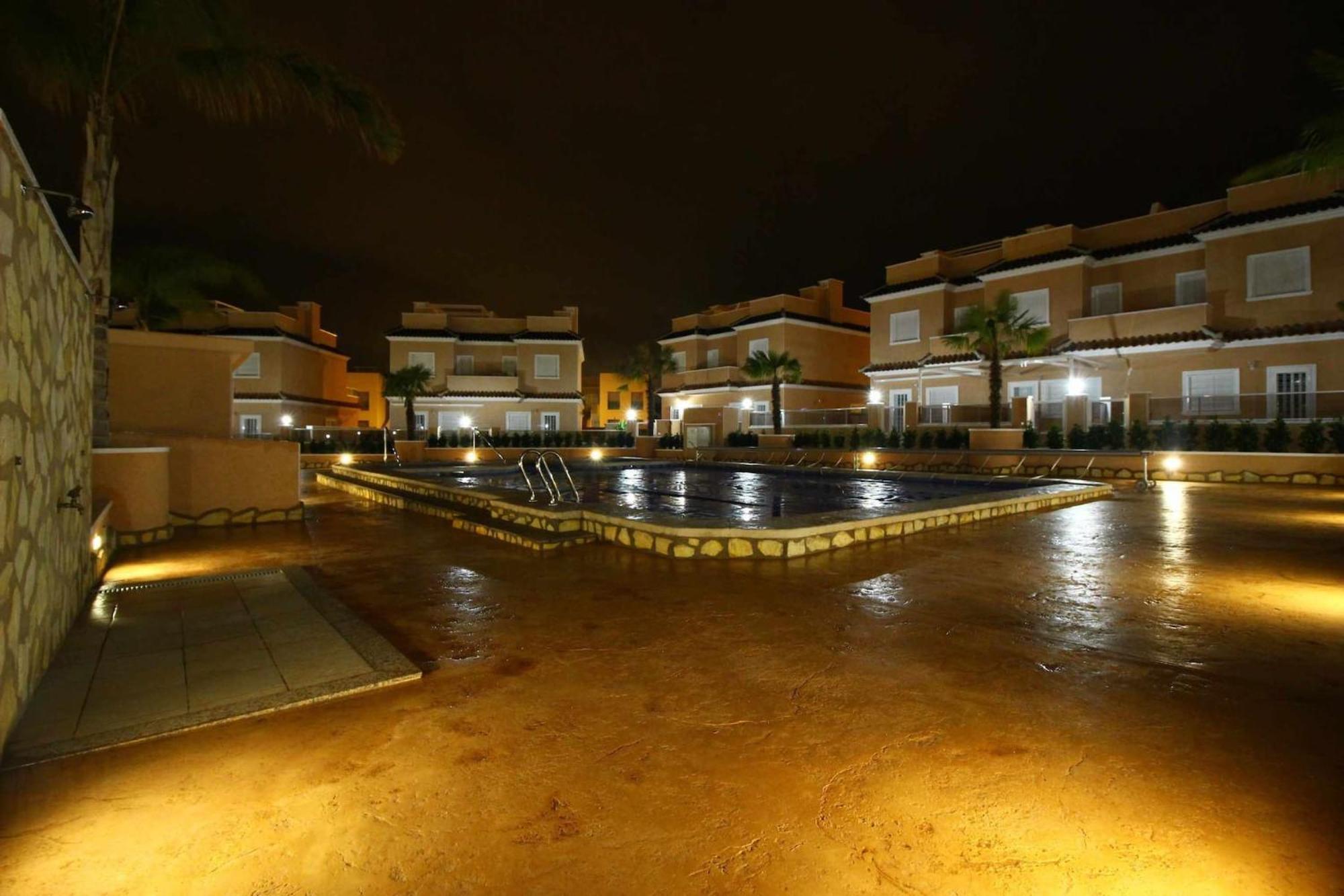 Duplex Campoamor Heated Pool Zewnętrze zdjęcie